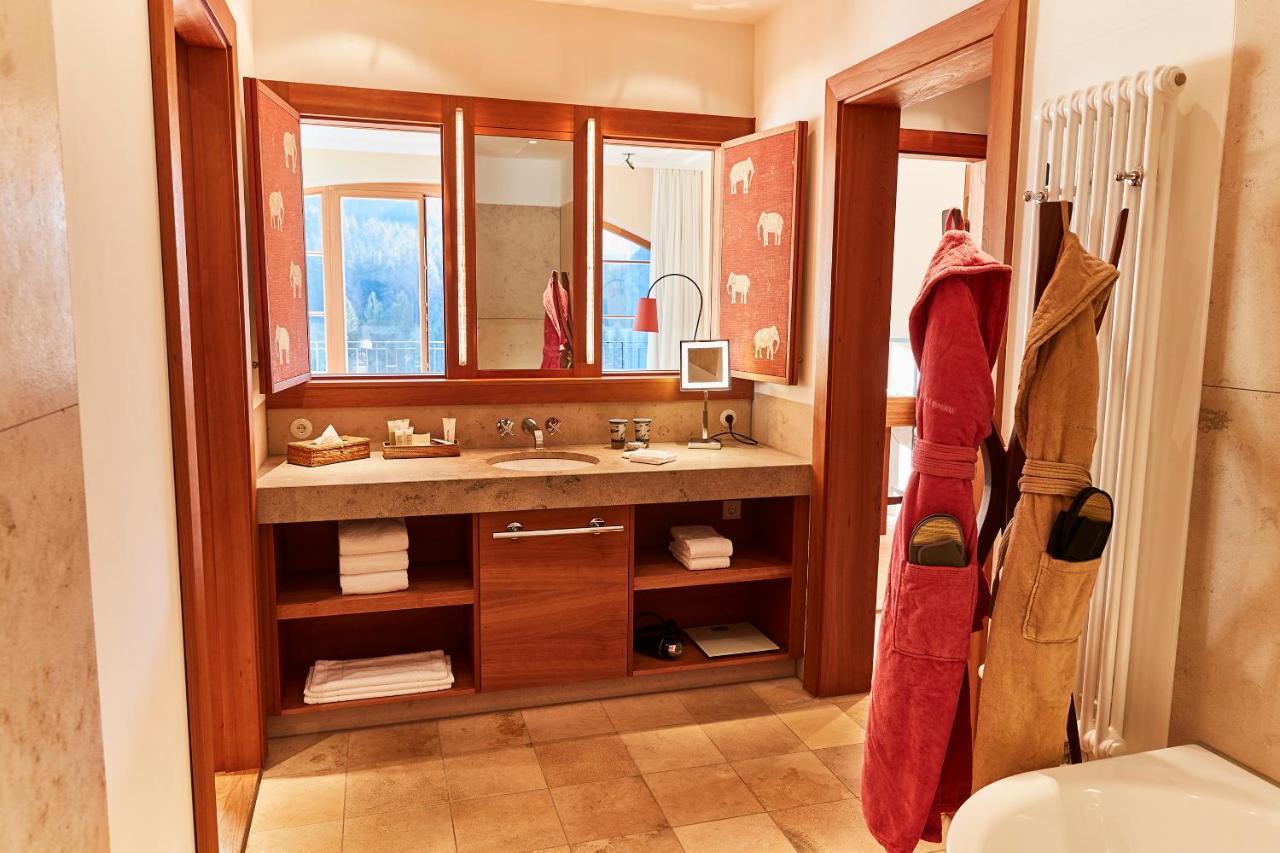 Schloss Elmau Luxury Spa Retreat & Cultural Hideaway Exterior photo
